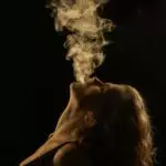 Smoke røg model kvinde Johanne Martin Bang-Hansen December 2019